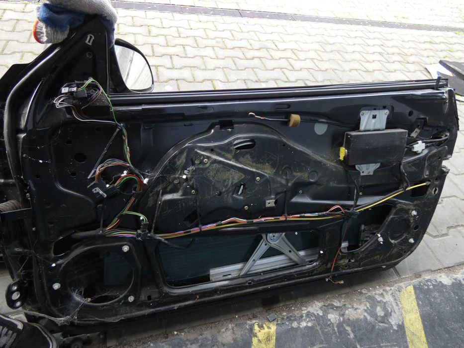 Drzwi prawe Mercedes CLK W208 CZERNE AB31 GORLICE