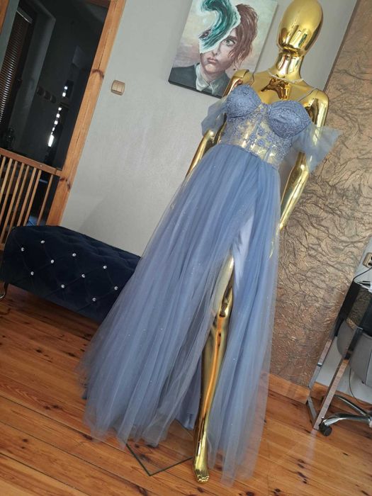 Śliczna suknia tiulowa na studniówkę R36 mega rozcięcie Polski produce