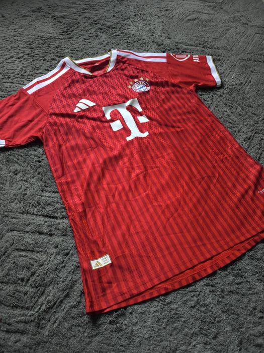 Koszulka domowa Bayernu Monachium Luis Diaz 26/27