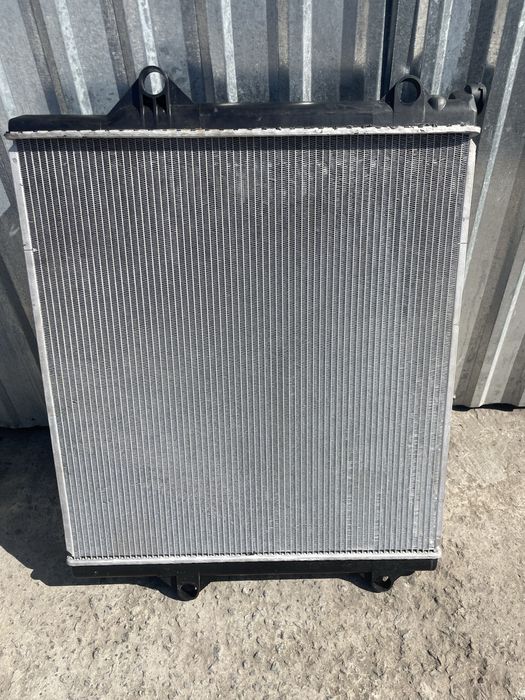 Радиатор охлаждения Nissens 64684 для Toyota Prado