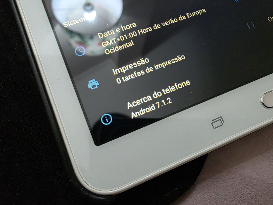 Samsung Tab E , versão wifi e Cartão SIM