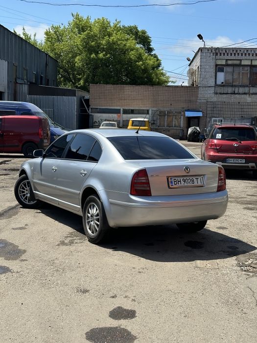 Škoda Super b в отличном состоянии!
