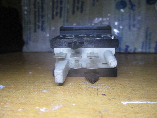 Botão / interruptor de luzes AUDI A4 (8D2, B5)