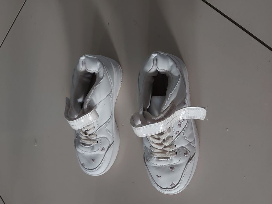 Buty sportowe dziewczęce