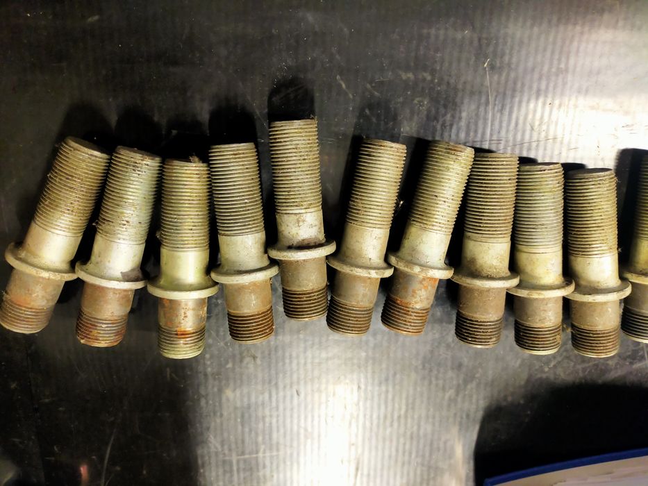 Śruba koła dwustronna przyczepa Autosan Sanok D50 nowe faktura VAT