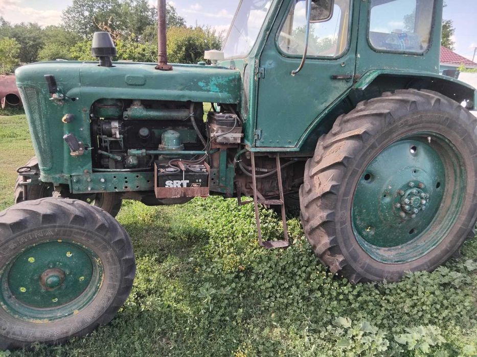 Продам трактор ЮМЗ- 6