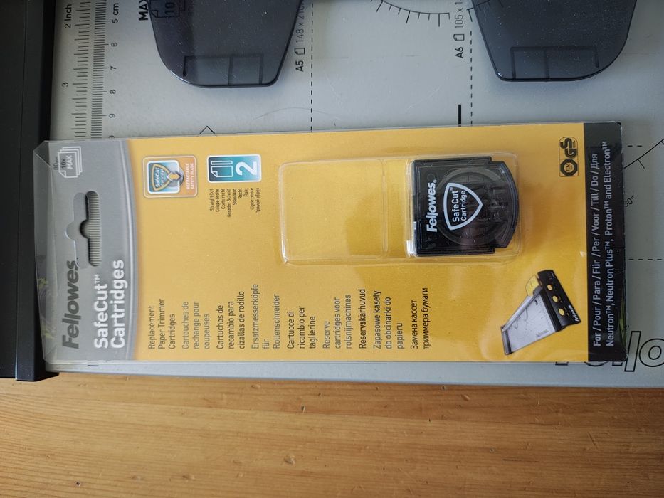 Fellowes Proton trymer/gilotyna