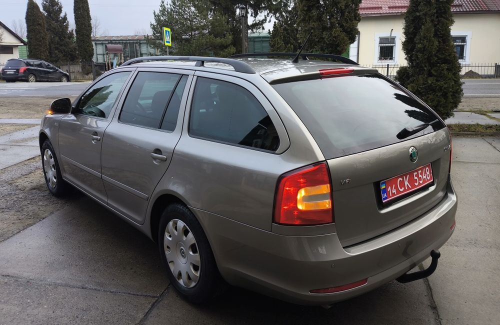 Skoda Octavia 2011 року Свіжопригнана з Австрії 1.6 МПІ mpi Шкода