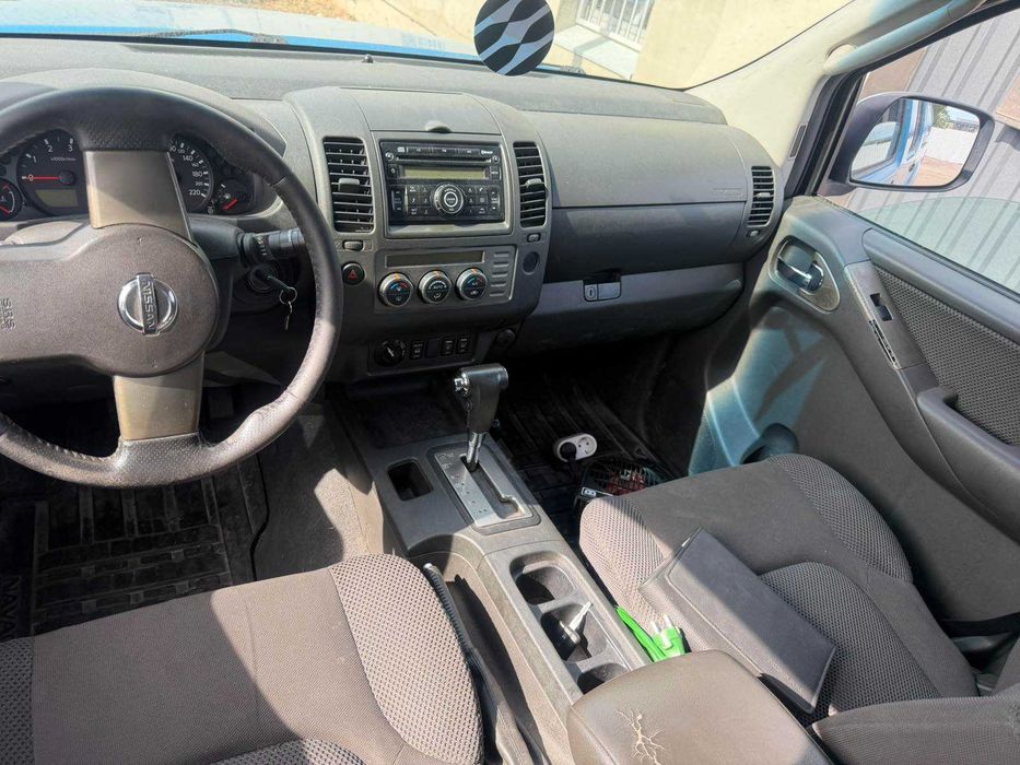 Nissan navara 4*4