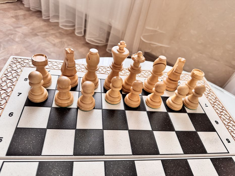 Шахи ручної роботи