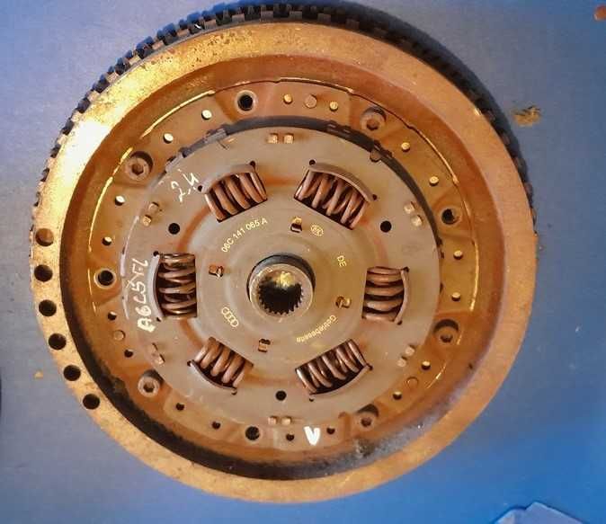 Koło zamachowe automat 06C141065A 2.4 B Audi A6 C5 FL LIFT