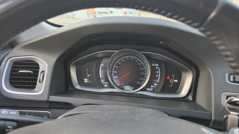 Volvo V60 R-Design Ocean Race — photo 5