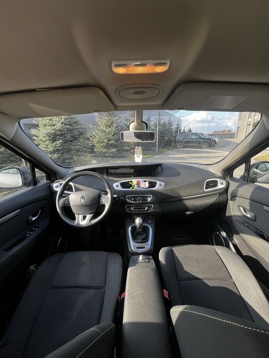 Renault scenic 1.4 tce 2010 uszkodzony