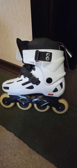 Роликові ковзани