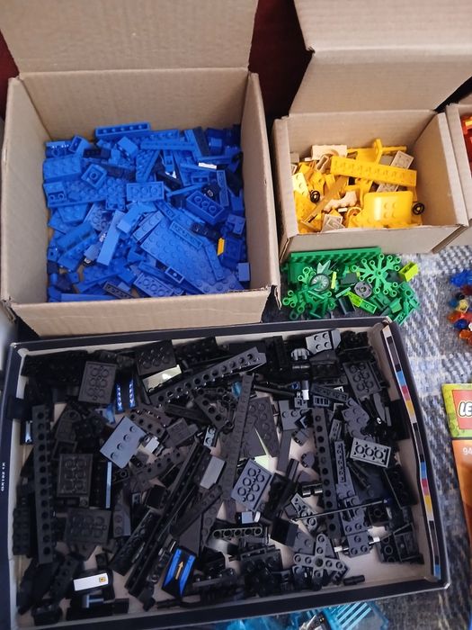 Lego більше 10 наборів багато серій