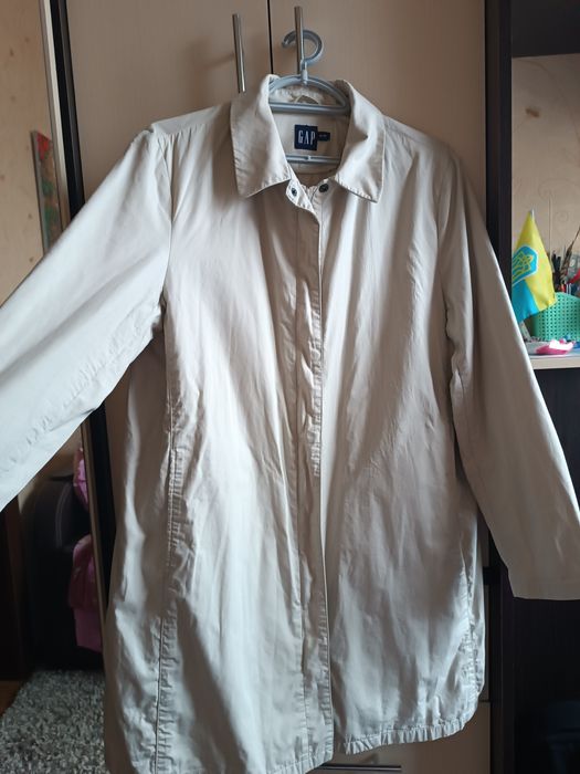 Плащ жіночий GAP