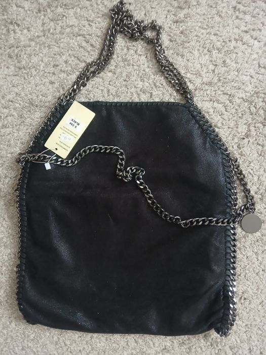 Czarna torebka shopper łańcuszek
