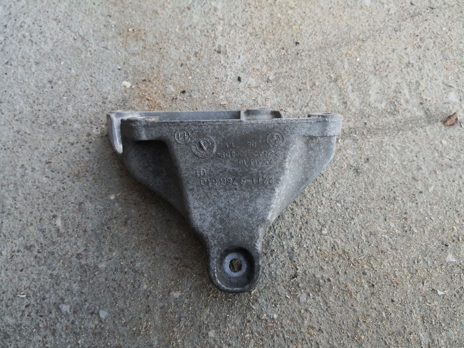 Wspornik łapa silnika prawa BMW F30 F31 N20 N26