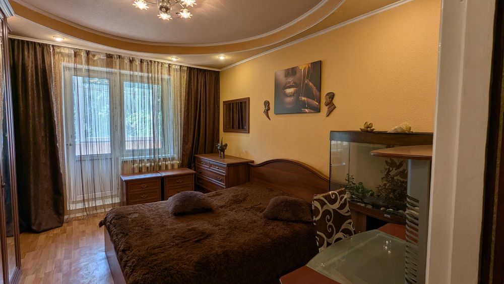 Здам 2-кімн. кв-ру,  Дніпровський р-н, вул. Куліша (Челябінська), 5 б