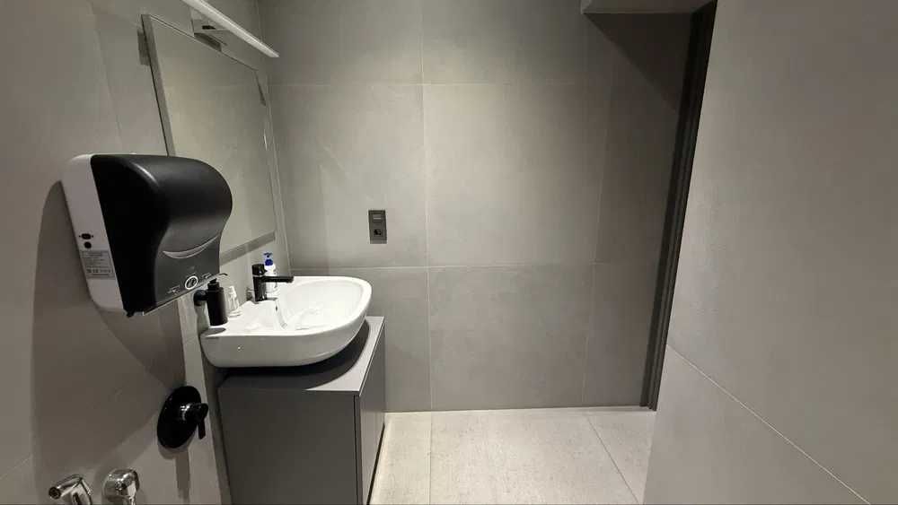 Продаж фасадного приміщення 147м2 Велика Житомирська | Володимирська