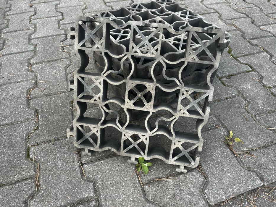 Geokrata / krata parkingowa / karta trawnikowa 33x33x5