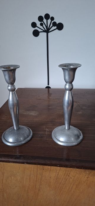 Set of 2 candlesticks446840642806763520