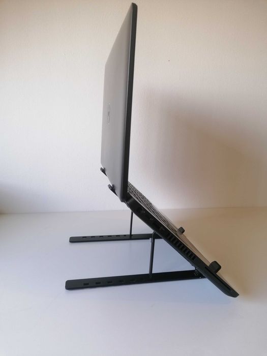 Suporte para portátil dobrável e ajustável, de alumínio.