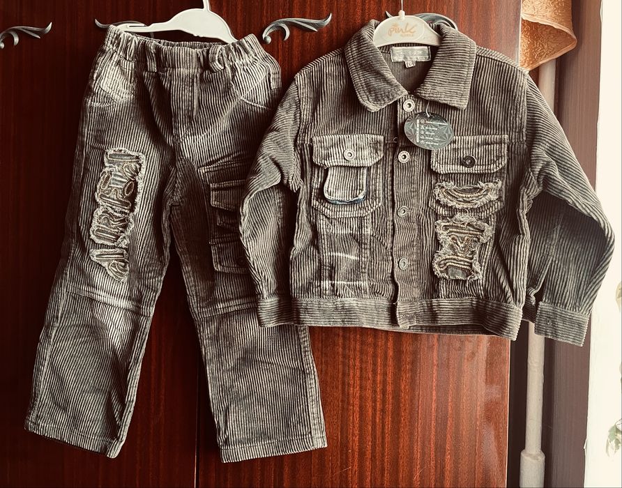 Костюм вельветовий