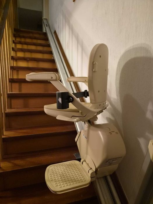 Winda platforma podnośnik schodowa Fotel schodowy Krzesło schodowe inwalidzkie wysyłka DŁUGA długi 510cm akumulatory pilot szyna szyny odbiór wysyłka