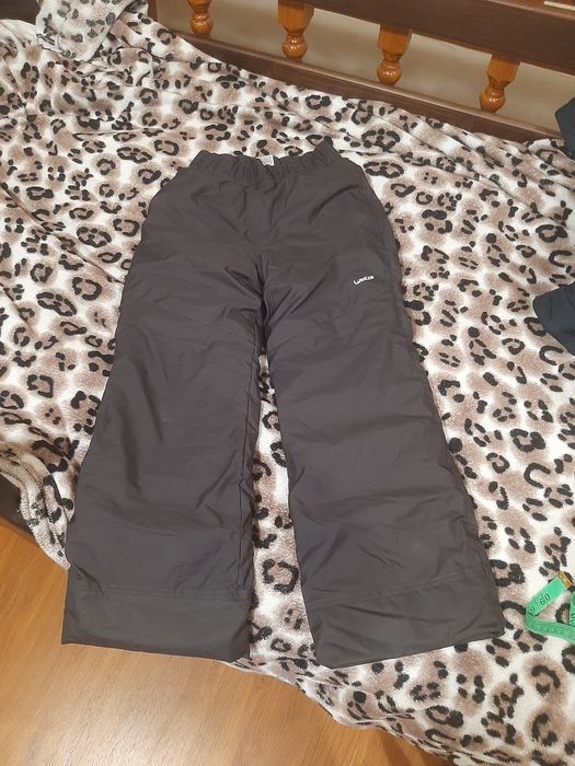 Штаны   на мал ,дев теплые  р 134,140 новые декатлон