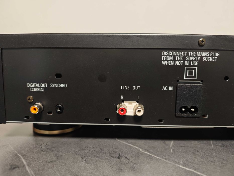 CD-проигрыватель Denon DCD-725