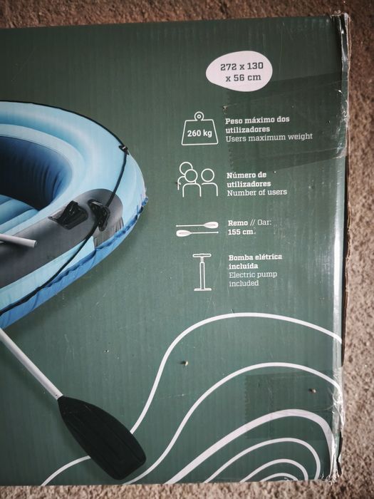 Barco insuflável novo