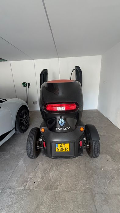 Renault Twizy 80 2012 — 33.000 km — bateria própria — matrícula PT atribuída, falta IMT — photo 4