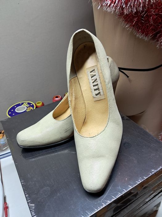 Продам жіночі туфлі.