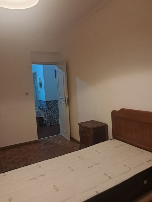 Alugo quarto,  em Amadora,  Casal de S. BRÁS