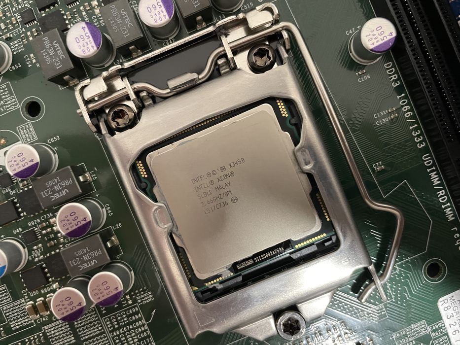 Plyta glowna supermicro x8si6-f-ni015 z kontrolerem lsi sas 9207-8i