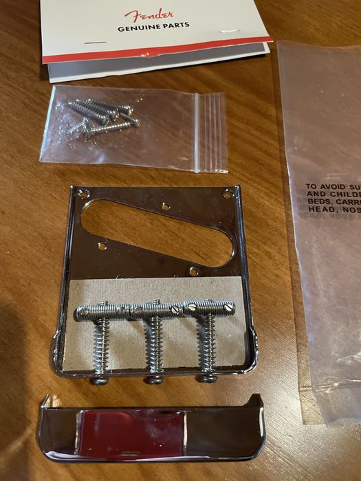 Fender 3-Saddle Top-Load/String-Through Tele Bridge