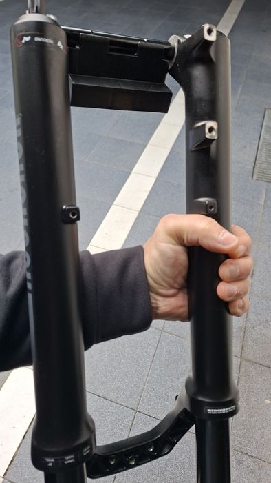 Suspensão de bicicleta