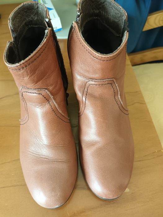 Vendo botas em bom estado