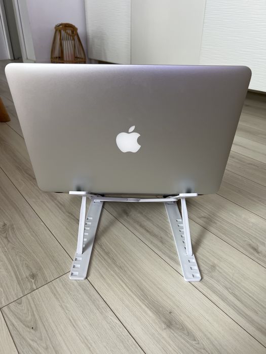 Suporte dobravel para computador e tablet