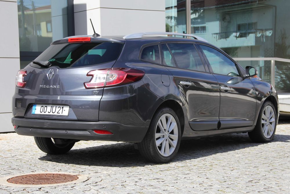 Renault Mégane Sport Tourer 1.5 dCi - desde 73€/mês foto 3