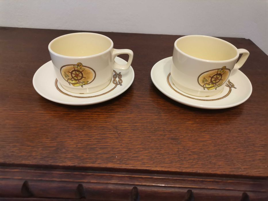 Stare filiżanki z melaniny sygnowana Waca 1820