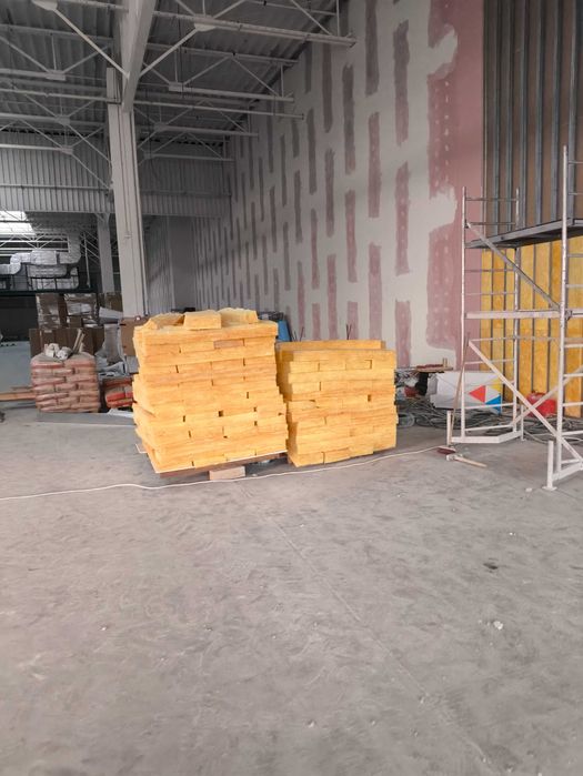 Remonty. Armstrong. Montaż suchej zabudowy, karton gipsu.