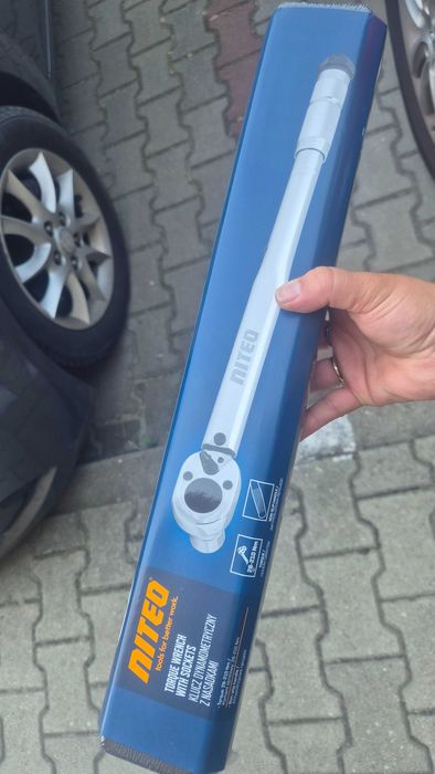 Niteo Klucz dynamometryczny z nasadkami