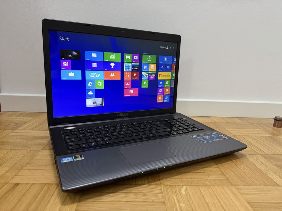 ASUS R900V Notebook PC 18,4" działa na baterii