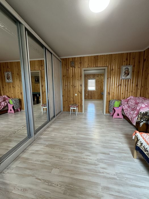 Продам будинок в центрі села Фурси поруч з річкою