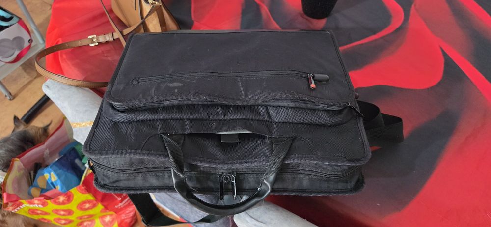 Vendo pc portatil Asus i7 gamer + Mala transporte