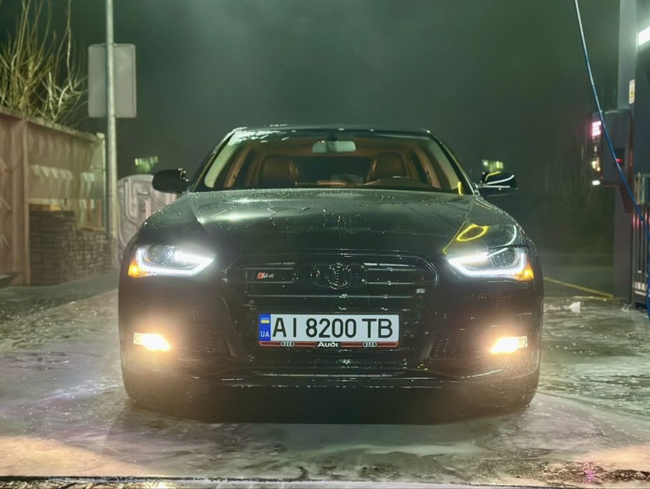 Продам Audi a4 b8 2015 quattro