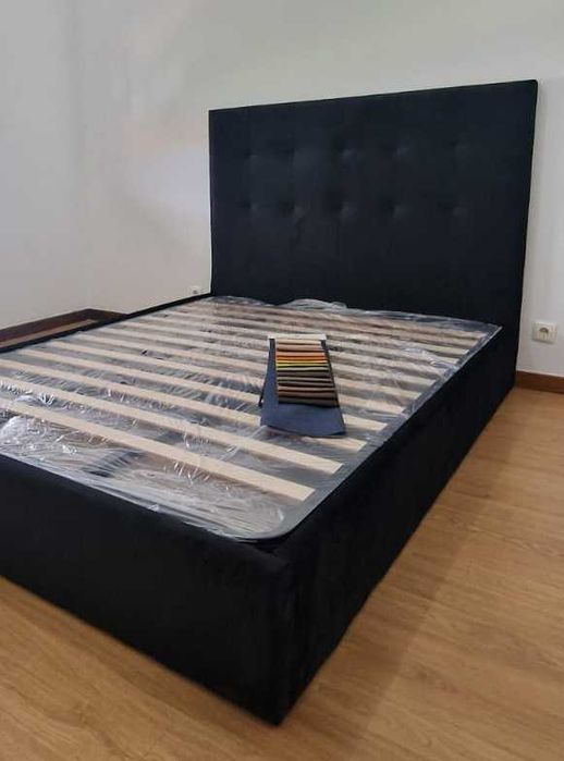 Camas De Casal Estofadas Top de Gama 190x140m Estrado Incluído 199€ !!