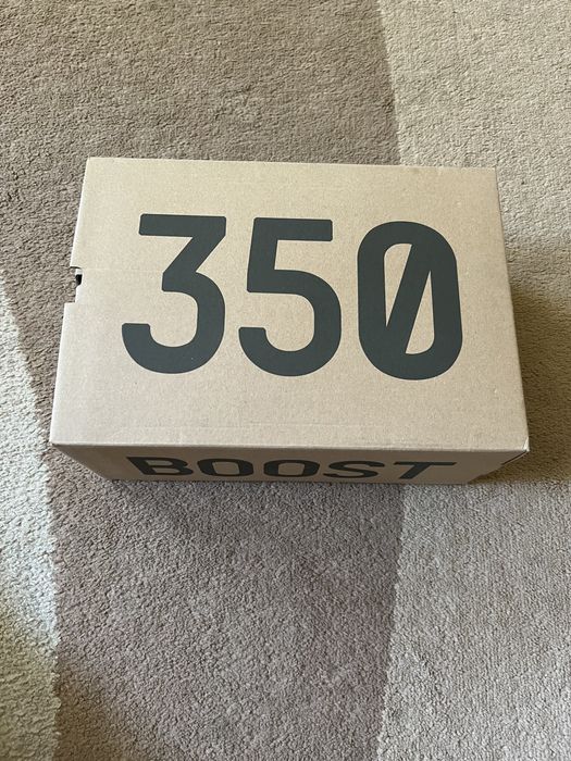 Yeezy 350 oreo 45 1/3 DS